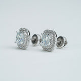 Side profile showing low-profile setting and 18K white gold plating detail