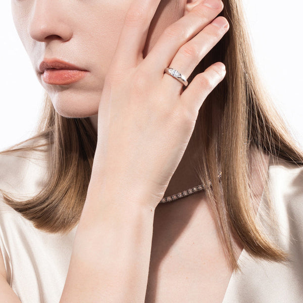 Discover the Brilliance: 18K White Gold Marquise Moissanite Engagement Ring