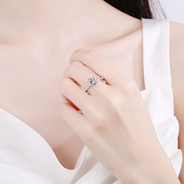 A Sparkling Promise: Why the S925 Emerald Cut Moissanite Ring is This Season’s Must-Have