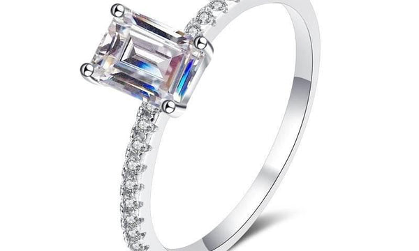 La guía definitiva del comprador de joyas de moissanite: 6 pasos para lograr un brillo perfecto