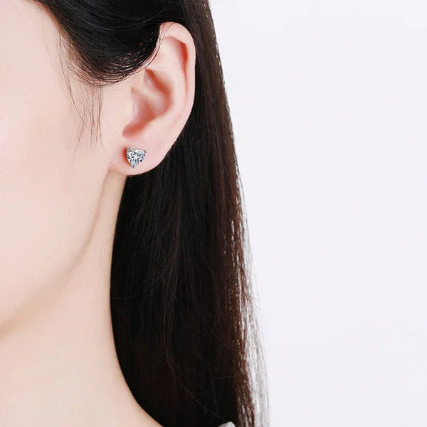 Whispers of Elegance: Discover the Heartfelt Allure of FITINY's Moissanite Earrings - FITINY Jewelry