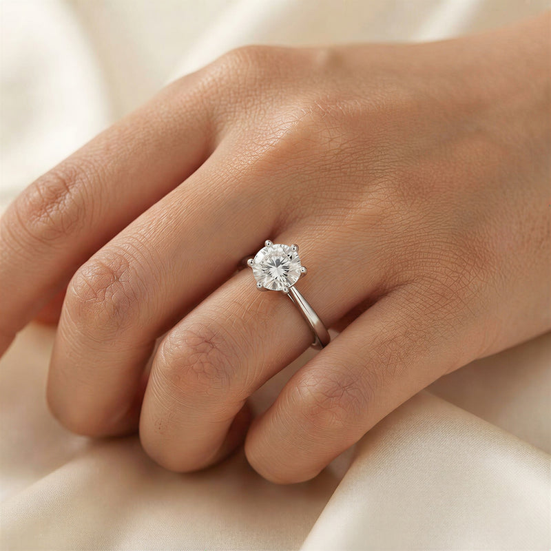 Woman wearing the S925 6-prong moissanite solitaire engagement ring