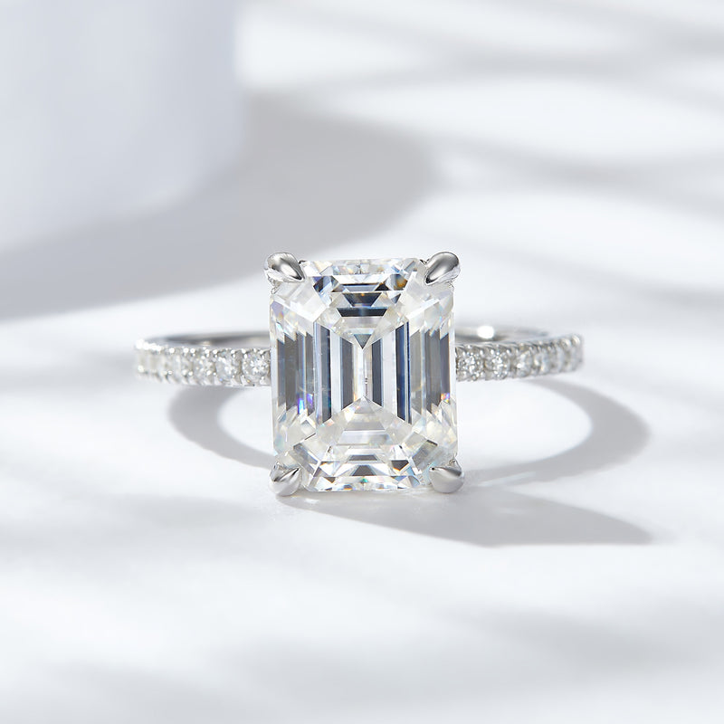 S925 Emerald Cut 4ct Moissanite Engagement Ring, 4 Carat VVS1 D-Color 3EX-Cut Moissanite Four-Prong Sterling Silver Ring