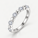 Bubble Stack Engagement Ring – close-up of the setting and stone [FITINY]