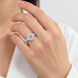 Sparkle Burst Moissanite Ring – worn by a woman, true-to-size [FITINY]