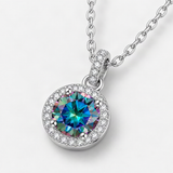 Geometric Rainbow D-Color VVS1 Moissanite Pendant Necklace in Sterling Silver – close-up of the setting and stone [FITINY]