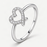 Irregular Heart-Shaped D-Color VVS1 Moissanite Engagement Ring in Sterling Silver – close-up of the setting and stone [FITINY]