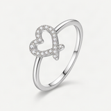 Irregular Heart-Shaped D-Color VVS1 Moissanite Engagement Ring in Sterling Silver – product photo [FITINY]