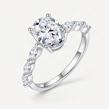 Elegant Oval D-Color VVS1 Moissanite Engagement Ring with Four-Prong Setting – product photo [FITINY]