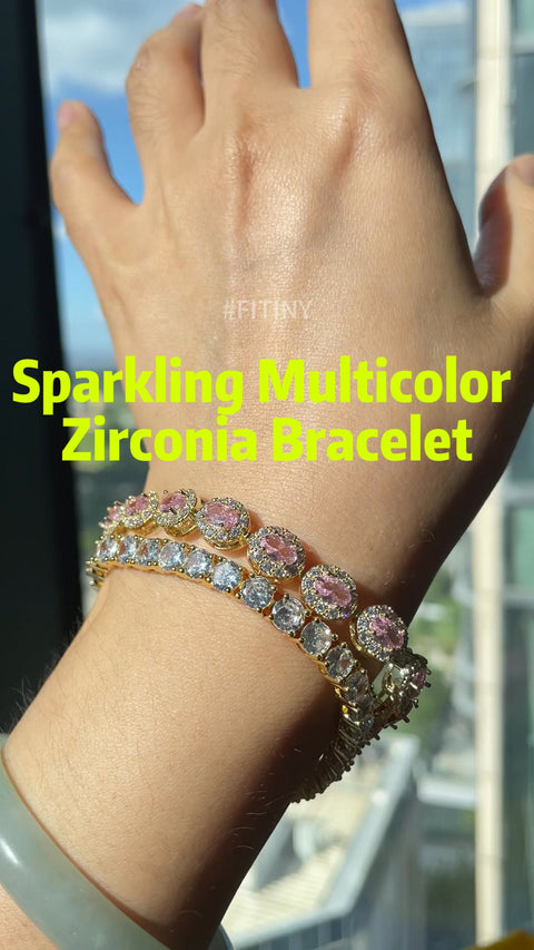Bracelet halo en CZ rose et transparent porté à la main