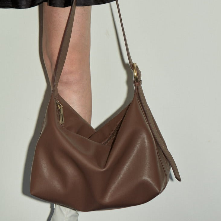 Large capacity leather tote bag